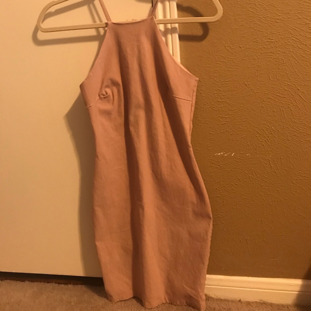 A’gaci tight fitting pink dress